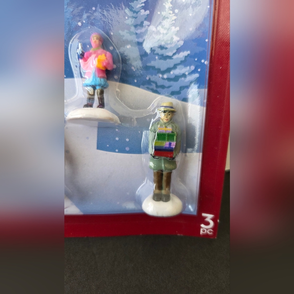 Cobblestone Corners Christmas Winter Village Figurines 3pc Set Home Decor Accent - Picture 4 of 8